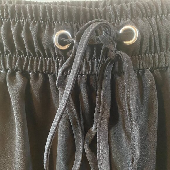 Express Black Pull On Lightweight Cargo Pants Size Medium - Picture 9 of 11